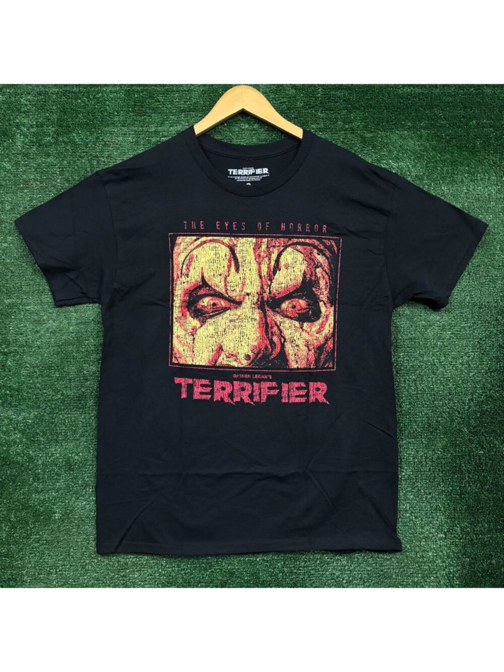 Terrifier The Eyes of Horror Art the Clown T-Shirt Size Large